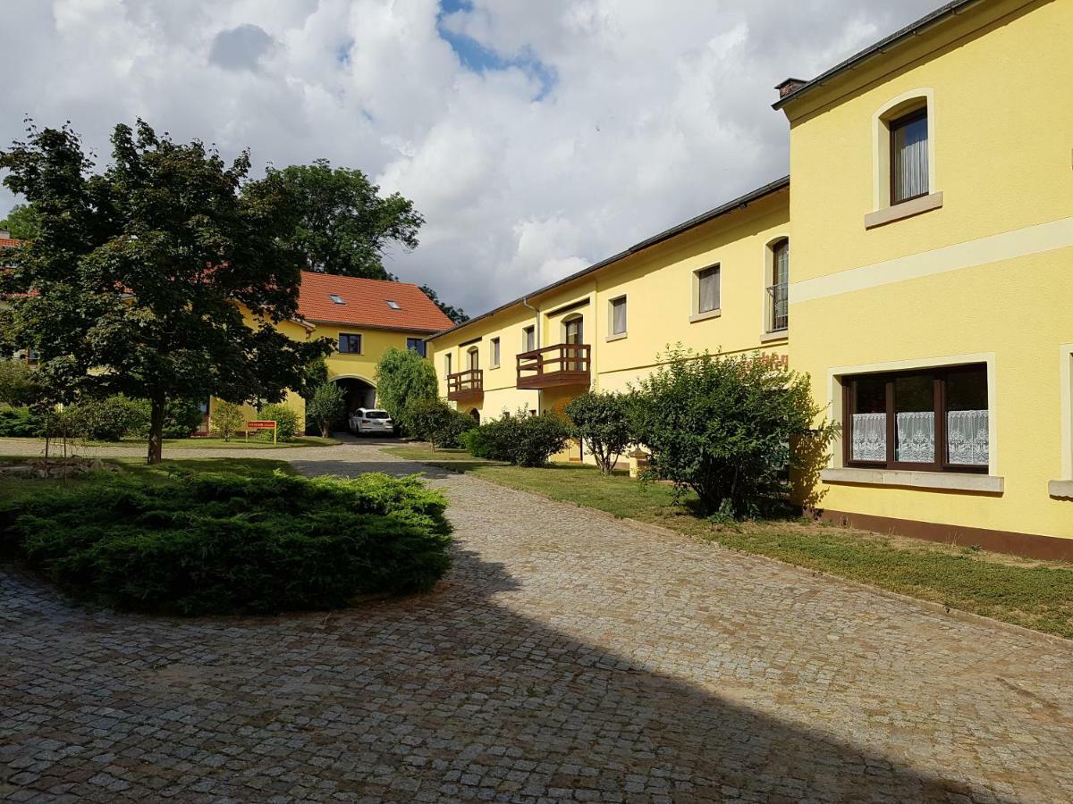 Appartement Baerchenhof à Priestewitz Extérieur photo